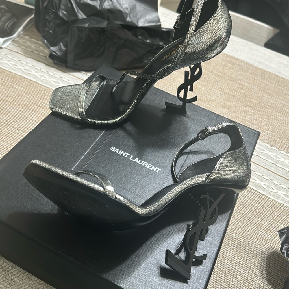 Yves Saint Laurent Opyum Heels Size 39.5